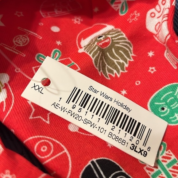 NWT XXL 2 piece woman’s pajama set  Star Wars Christmas - Picture 9 of 9